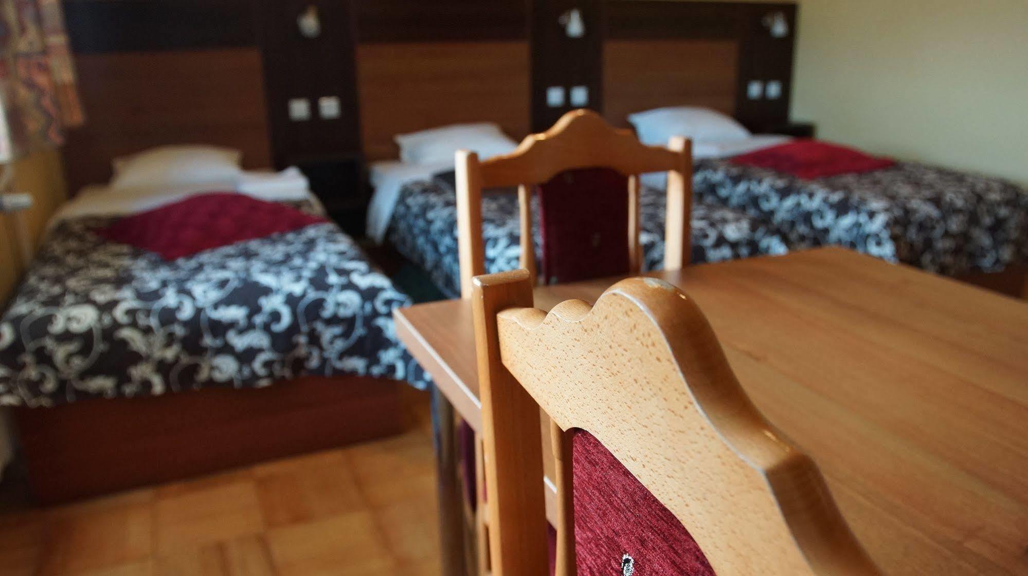 Domowe Spanie Łomża Esterno foto